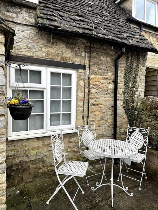 Remarkable Cotswolds 1 Bedroom Cottage In Finstock Exterior photo